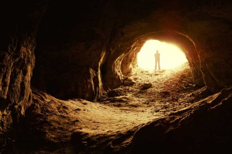Il mito della caverna di Platone - Grandeinganno