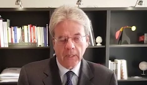 Stop auto 'inquinanti', Gentiloni: prospettive straordinarie. Salvini: "un suicidio" • Imola Oggi
