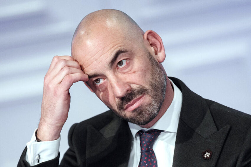 Bassetti condannato per diffamazione, deve risarcire gli eredi di Montagnier: lo definì “rinco… e demente” - Grandeinganno