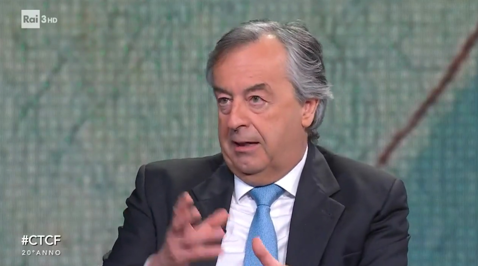 Roberto Burioni: "se ci accorgiamo che chi prende il vaccino Covid-19 non muore, allora la sperimentazione può terminare prima" - ArezzoWeb Informa