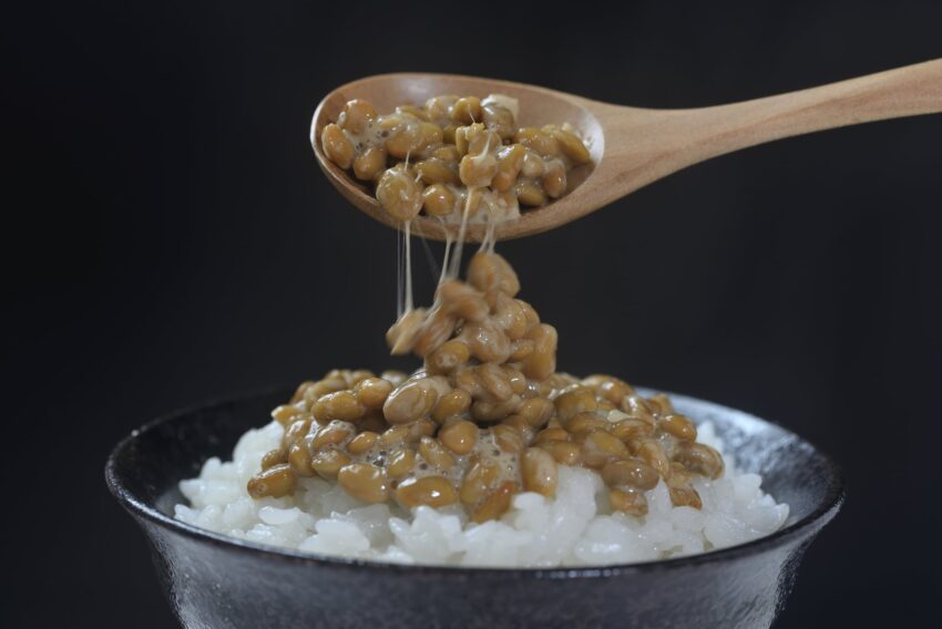 Natto: l'alimento giapponese che supera le statine nel ridurre le placche aterosclerotiche e controllare il colesterolo. - Grandeinganno