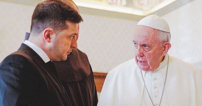 Zelensky respinge mediazione del Vaticano per la pace in Ucraina: "Rispetto per il Papa, ma non abbiamo bisogno di mediatori" - Grandeinganno
