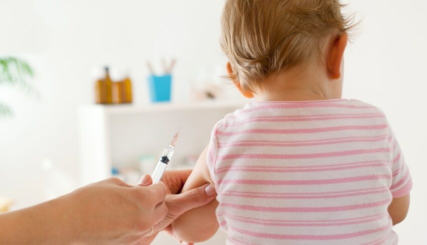 Studio su The Lancet rivela: neonati vaccinati con DTP hanno un rischio di mortalità 5 volte superiore rispetto ai neonati non vaccinati - Grandeinganno