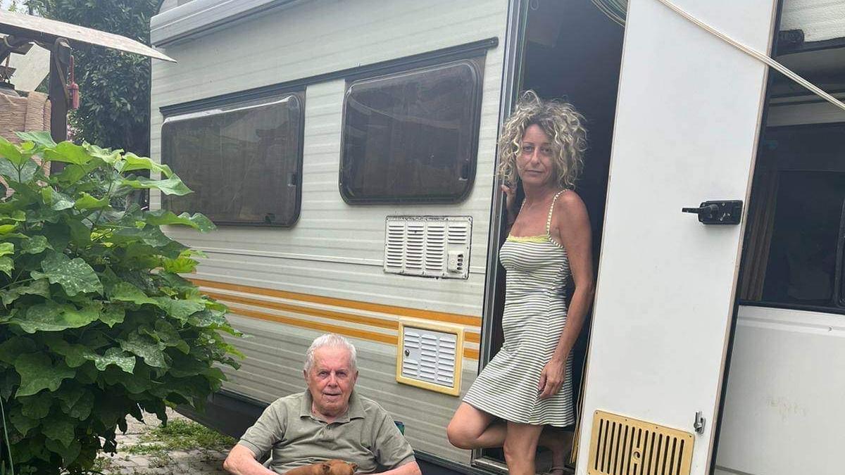 Forlì, l'insegnante precaria che ha perso tutto: «Noi ancora nel camper due mesi dopo l'alluvione in Emilia-Romagna» | Corriere.it