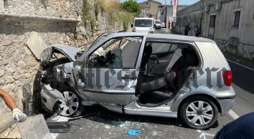 Accusa un malore al volante e si schianta contro il muro - Grandeinganno