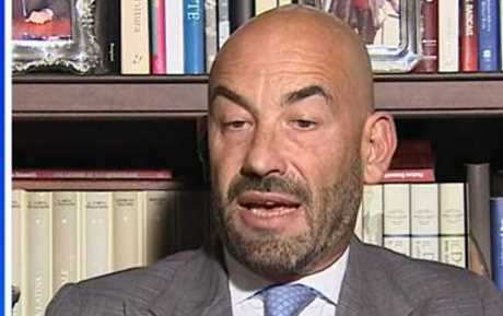 Bassetti segnalato all'Ordine, "No vax non capiscono che devono stare zitti" • Imola Oggi