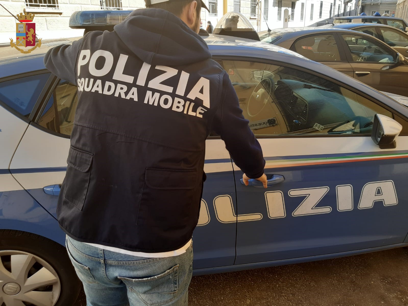 Verona: Denuda un 15enne, lo massacra con un tubo di ferro e filma tutto con lo smartphone - Prima Verona