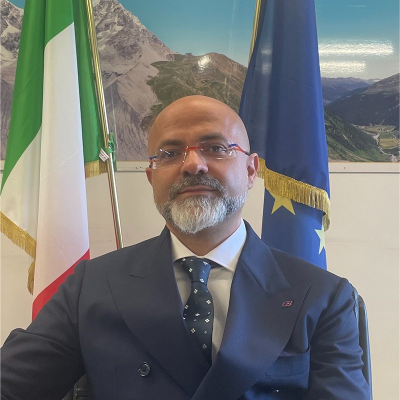 Il governo è complice: nominato l’ “Inviato Speciale per il Cambiamento climatico”. Chi è Corvaro, tecnico dei globalisti | Fahrenheit 2022