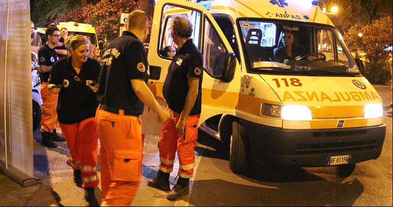 Tragedia a Ferrara: ha un malore davanti agli amici e muore a 19 anni - Grandeinganno