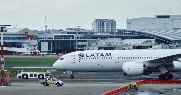 Pilota morto in volo per malore improvviso a 12k mt di quota, atterraggio di emergenza per un aereo a Panama - Il Giornale d'Italia