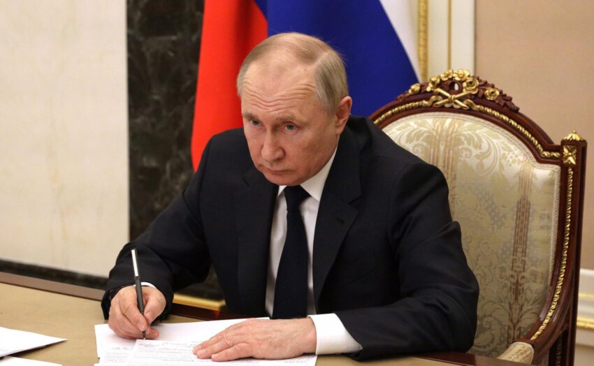 Putin Abolisce Commissioni: Trasferimenti senza Costi fino a 30 Milioni di Rubli al Mese. - Grandeinganno