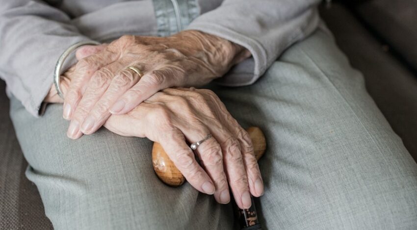 Rocambolesca fuga dalla Rsa, novantenne scappa e torna a casa - Grandeinganno