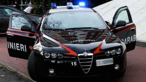 Minaccia i Cc e danneggia gazzella a sassate, arrestato ghanese • Imola Oggi