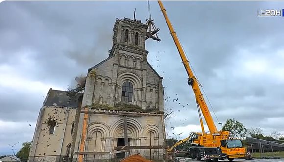 Francia, continua la demolizione delle chiese • Imola Oggi