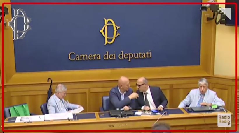 Giovanardi contro Bassetti: stanno modificando il codice deontologico e Bassetti è il simbolo del cambiamento - Grandeinganno