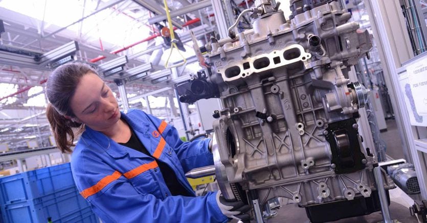 Pil italiano in calo dello 0,4% nel secondo trimestre, frena più del previsto - Il Sole 24 ORE