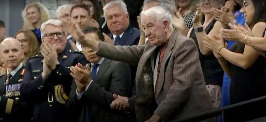 Standing Ovation di 4 Minuti al Parlamento Canadese per un Ex Membro delle SS naziste, Durante la Visita di Zelensky - Grandeinganno