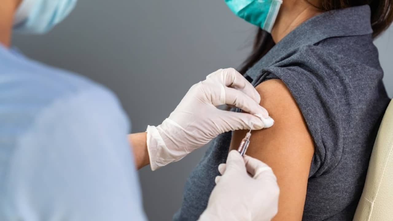 Vaccino, linfomi e leucemie: lallarme dellesperto