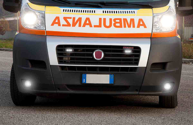 Malore mentre lavora in vetreria: operaio di 52 anni si accascia e muore - Grandeinganno