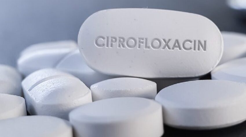 AIFA: Rischio di distacco della retina associato all’uso di alcuni antibiotici. - Grandeinganno