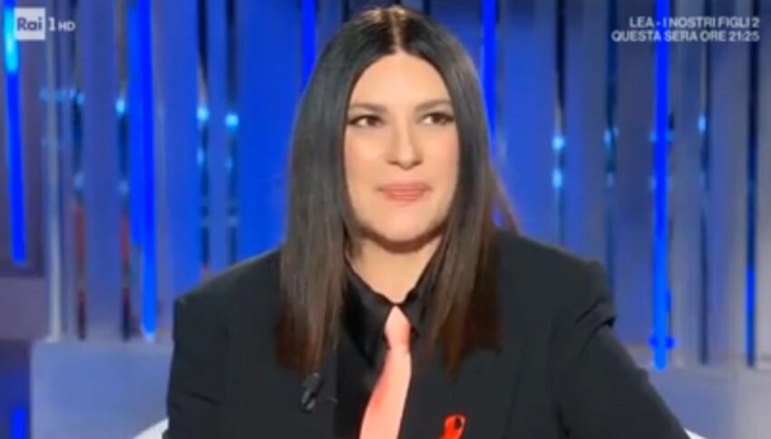 Laura Pausini rivela il suo problema cardiaco a 'Domenica In': durante la serata finale dell'Eurovision 2022 ho dovuto abbandonare improvvisamente il palco a causa di dolori intensi. - Grandeinganno