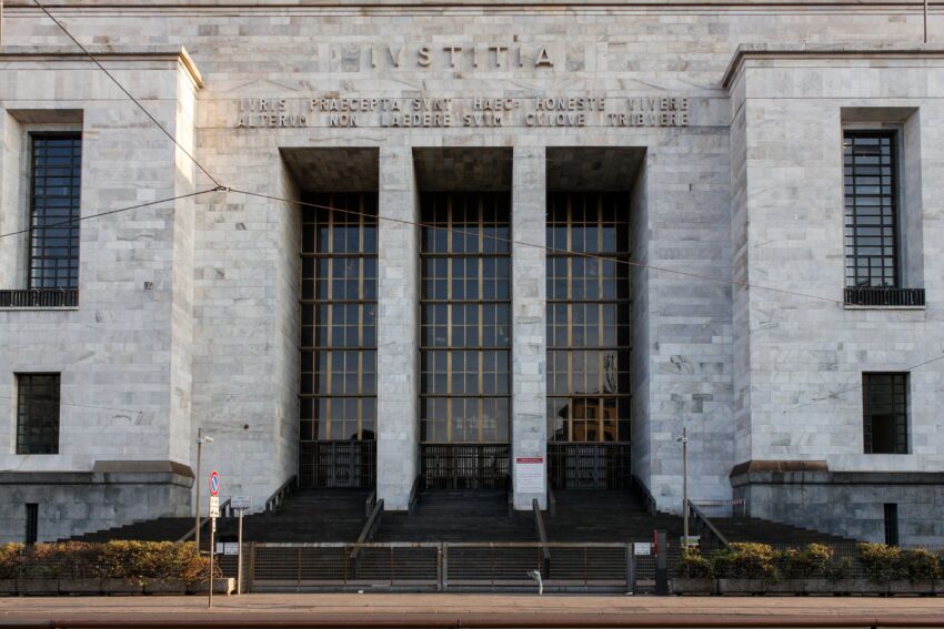 Accesso Abusivo alle Banche Dati: Carabiniere Indagato per 200mila Interrogazioni Illecite - Grandeinganno