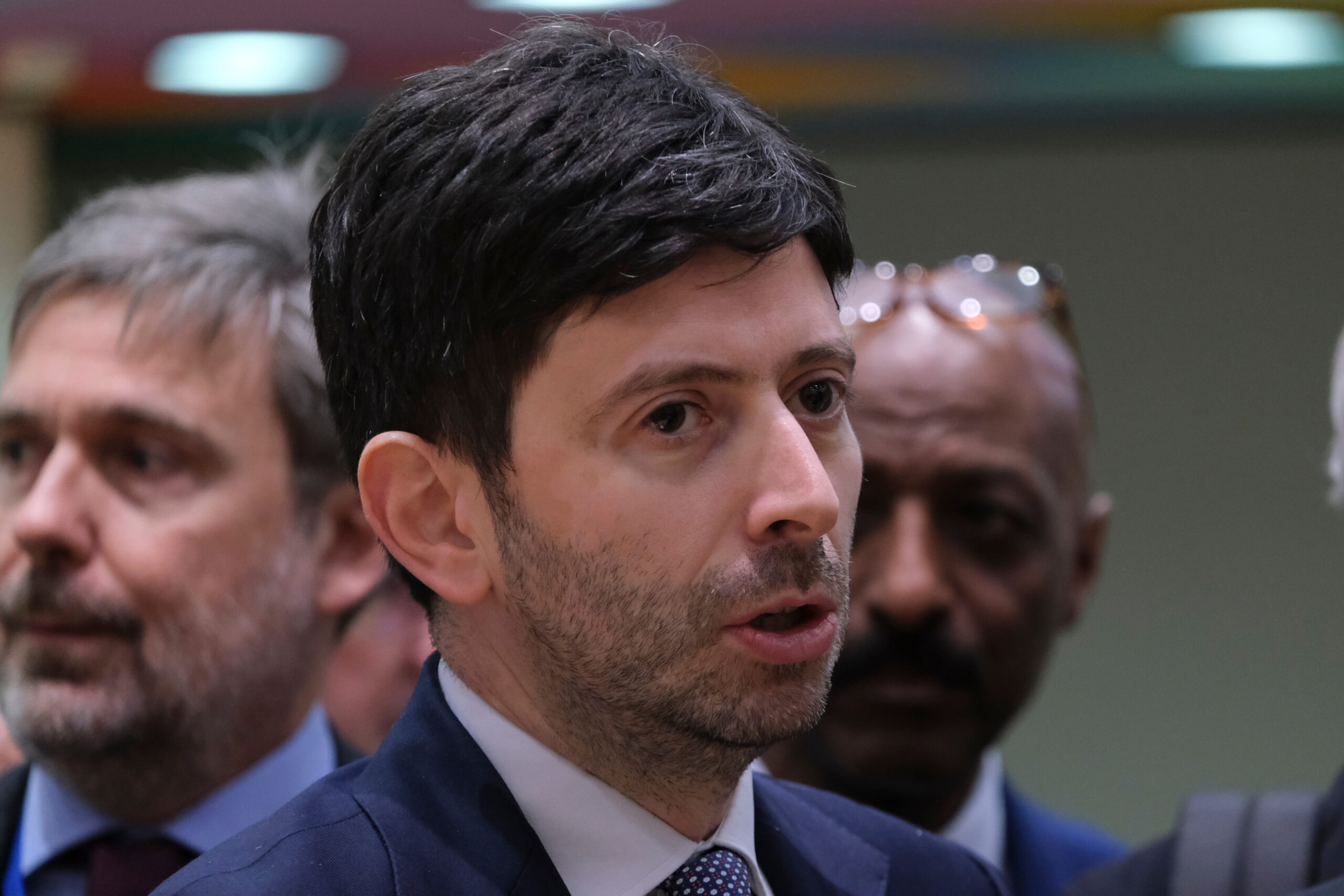 Secondo Speranza i danneggiati da vaccino che chiedono risposte "ammazzano persone" - L'INDIPENDENTE