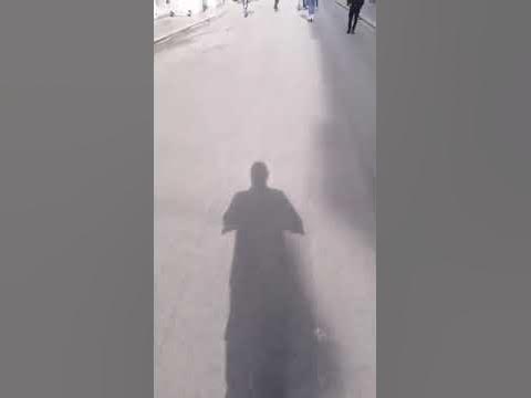 Troviamo 2 monopattini liberi e dopo alcune prove si parte direzione Montecitorio! - YouTube