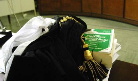 Processo in corso, ma l'avvocato scopre la sentenza già scritta • Imola Oggi