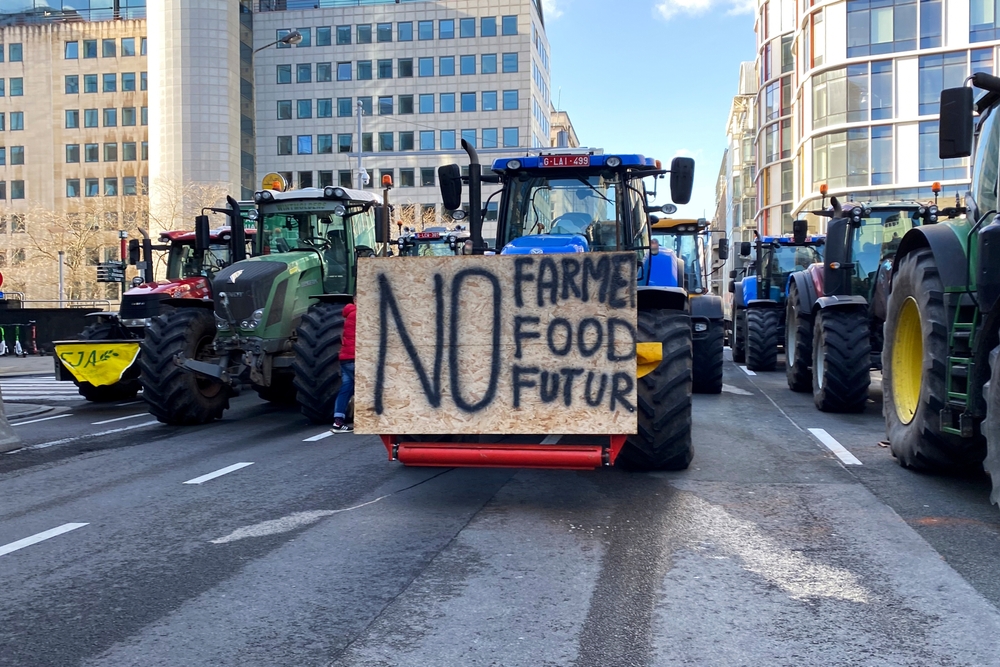 Nonostante le proteste degli agricoltori, l'Ue approva la Legge sul ripristino della natura - L'INDIPENDENTE