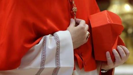 "Soldi dell'8 per mille finiti nei conti di una coop", indagati fratello del cardinale Becciu e vescovo di Ozieri • Imola Oggi