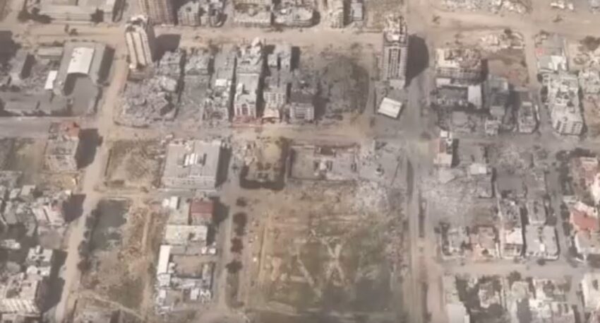 La devastazione terribile di Gaza osservata da un aereo di assistenza umanitaria giordano. - Grandeinganno