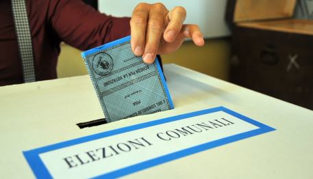 Compravendita di voti alle Comunali: arrestato sindaco di Triggiano • Imola Oggi