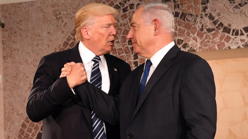 Trump: "Biden ha abbandonato Israele. Se qualche ebreo votasse per Joe Biden dovrebbe vergognarsi di se stesso". - Grandeinganno