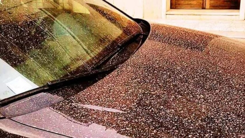 Una strana terra rossa si è posata sulle automobili nel Nord Italia dopo la pioggia. Ipotesi grafene. - Grandeinganno