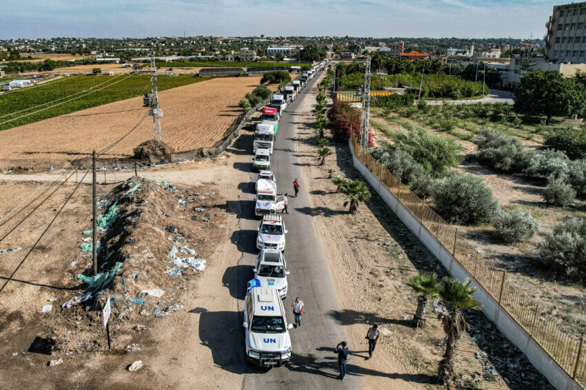 Raid aereo israeliano su convoglio umanitario: colpiti 'assalitori armati', l'ONG smentisce: erano dipendenti che distribuivano aiuti umanitari" - Grandeinganno