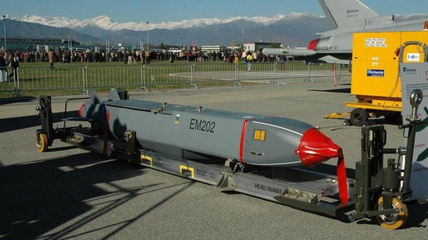 Il Regno Unito ha deciso di consentire all'Ucraina di utilizzare i missili Storm Shadow in attacchi all’interno del territorio russo. - Grandeinganno
