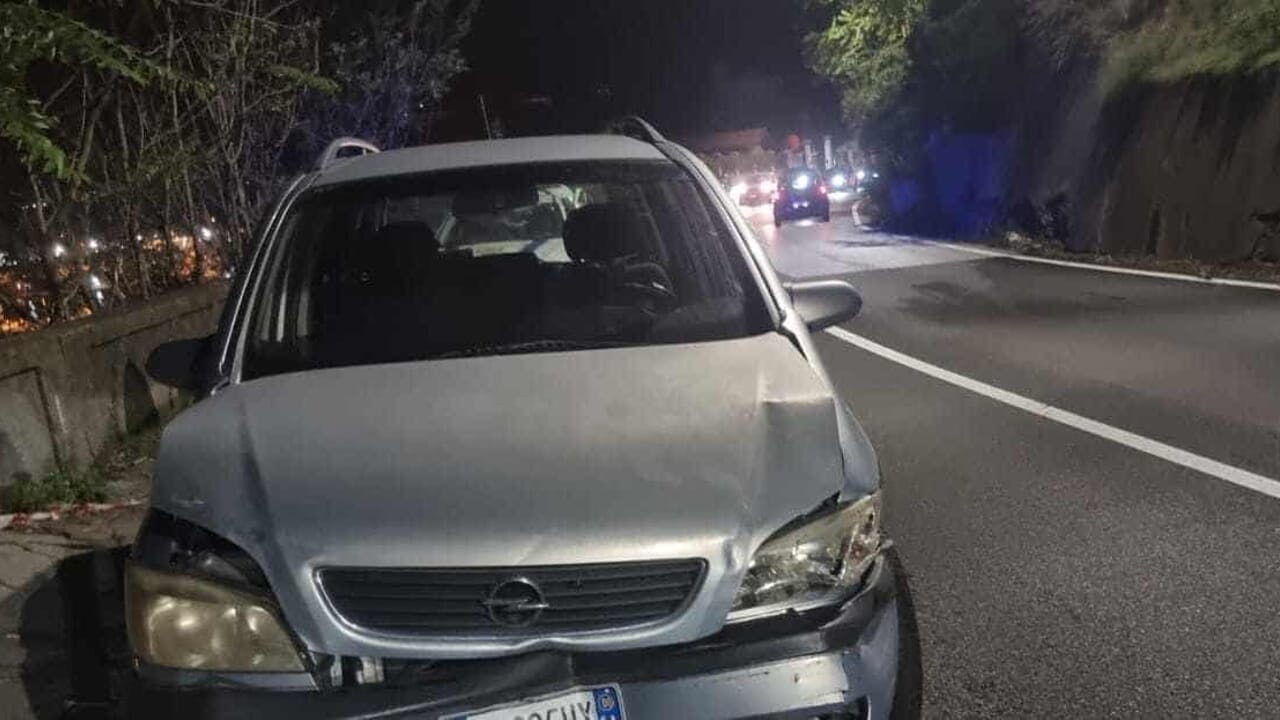 Malore alla guida per un automobilista: ennesimo incidente mortale a Salerno