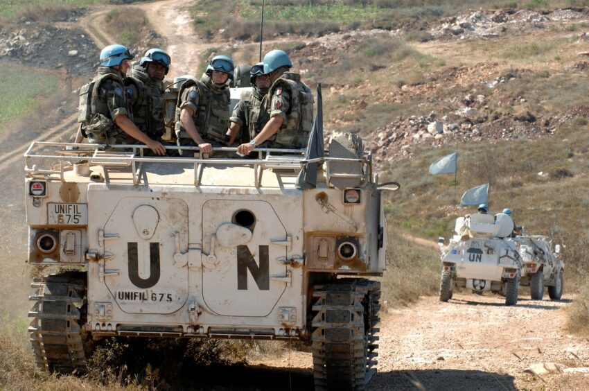 La farsa della pace: il ruolo controverso dei militari italiani in Libano - Grandeinganno