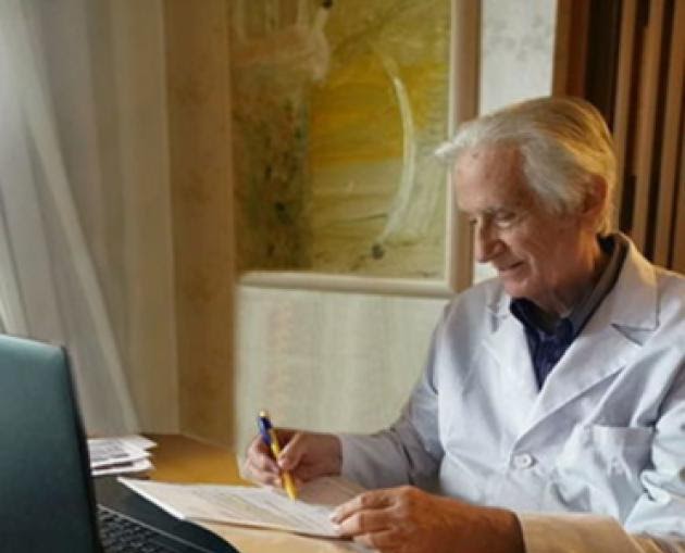 Vaccini Covid a mRNA, Ematologo Corrado Perricone: "Causano il Cancro, negli ultimi 3 anni +18.400 Diagnosi, Proteina Spike altera il DNA"!
