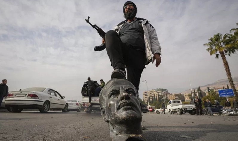 Un'altra nazione sovrana (Siria) distrutta nell'aggressione della NATO contro il mondo - Come Don Chisciotte