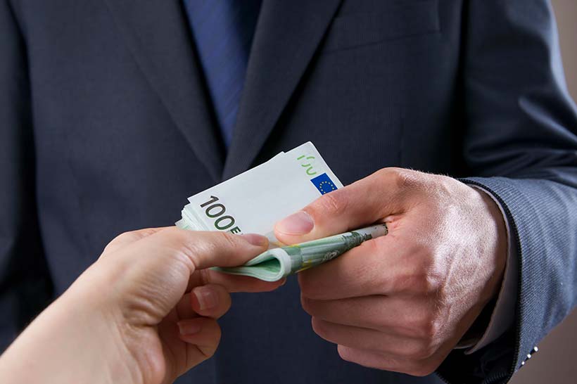 'Italia sotto mazzetta', in tutto lo Stivale 48 inchieste e 588 indagati per corruzione