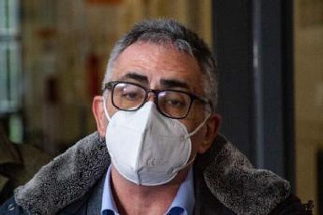 Il Tele-Virologo Pregliasco Colpito da Malore Improvviso, poi la Caduta, Ricoverato al San Raffaele di Milano! Il Popolo del Web (in ricordo del Terrorismo Mediatico Passato) Non lo Perdona e lo Attacca sui Social, eccovi alcune Battutine!