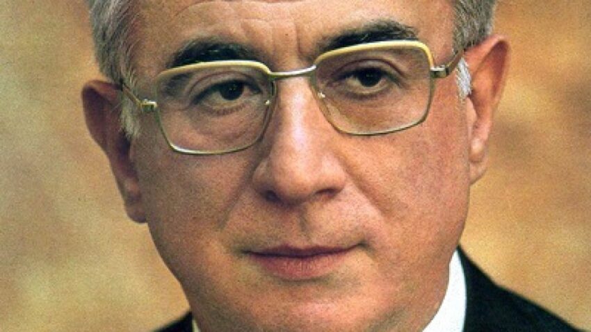 Cossiga (1992): nel '48 facevo parte di giovani democratici armati, avevo bombe a mano ed ero pronto a agire - Grandeinganno