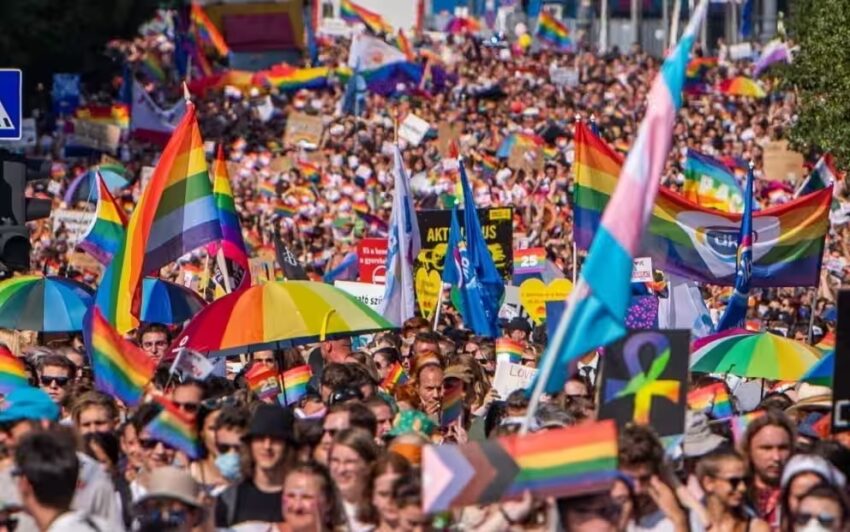 Esplosione dei transgender causata da anni di contaminazione con interferenti endocrini. - Grandeinganno