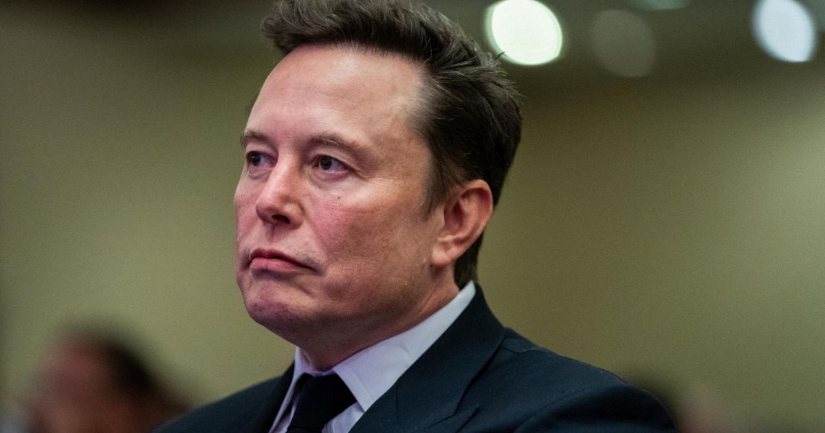Elon Musk, accadrà nel 2025: ultimatum a tutta l'umanità. La previsione agghiacciante