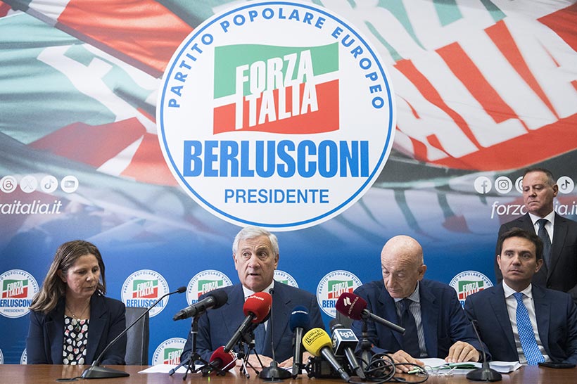 Forza Italia vuole rintrodurre l’immunità totale per eletti, Presidenti e Ministri
