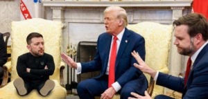 Zelensky oramai fa solo Ridere, e il suo stesso Parlamento Non lo sopporta più ! Nelle ultime ore è stato chiesto l'Impeachment per Buttarlo Fuori e Spedirlo in Esilio !