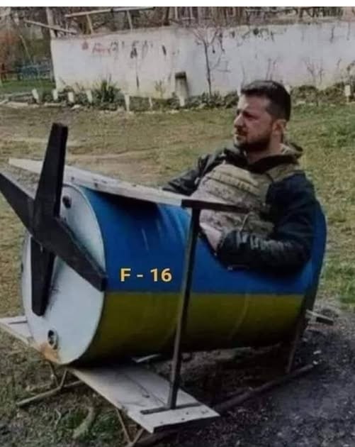 L'Italia Invia al Comico Zelensky i suoi Nuovi F16 ! :)