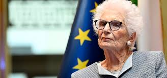 La Segre ha partecipato alla Manifestazione per il Riarmo dell'Europa e della Germania? Uhm...e' davvero un Mondo al Contrario :) !